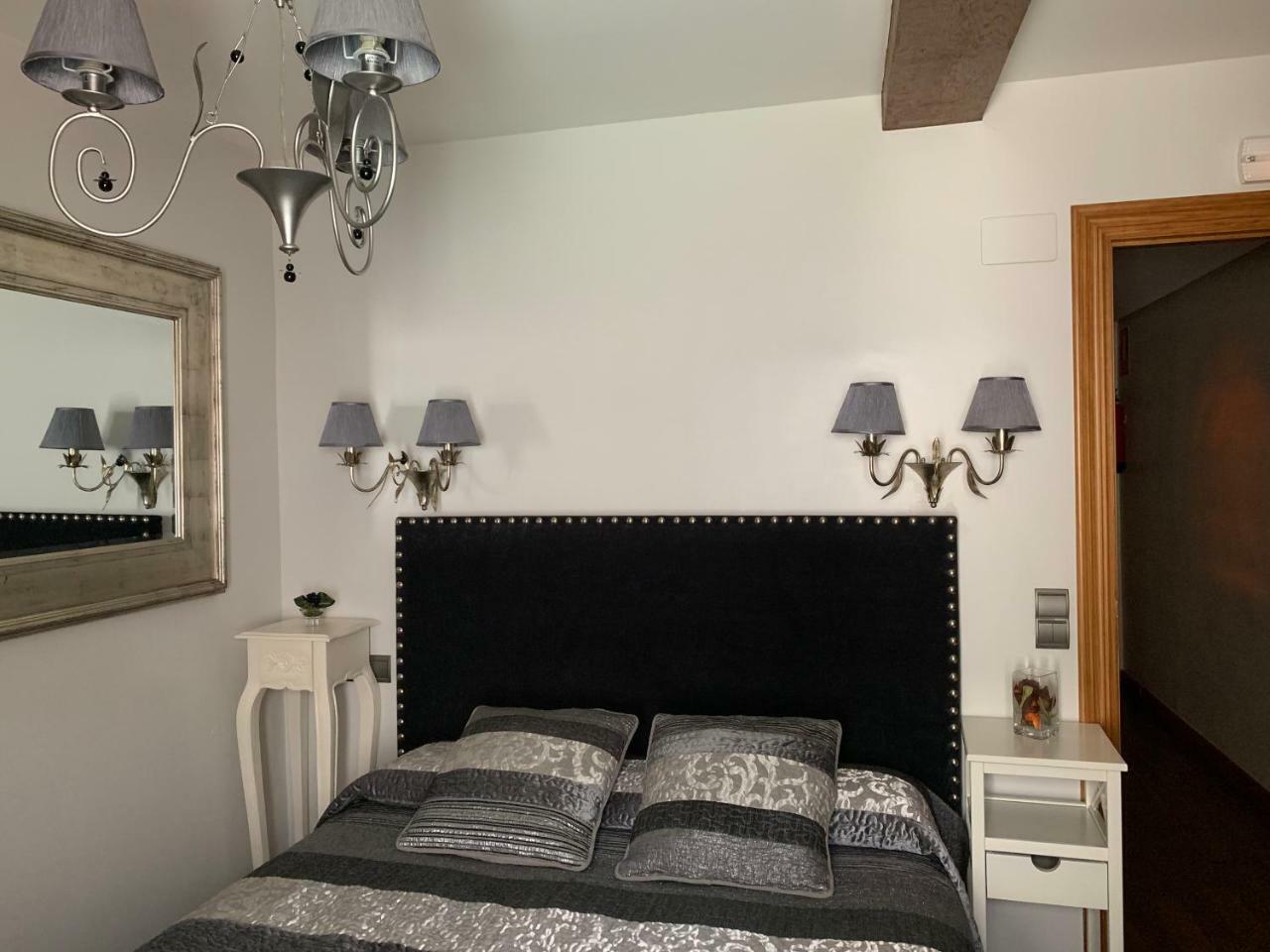 Hostal El Resbalon Cervera De Pisuerga Εξωτερικό φωτογραφία